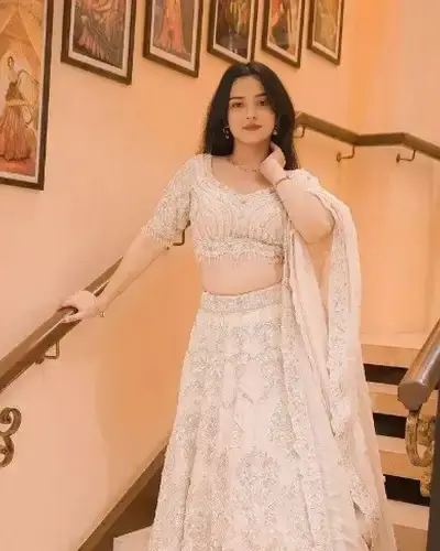 Escort Nandgaon